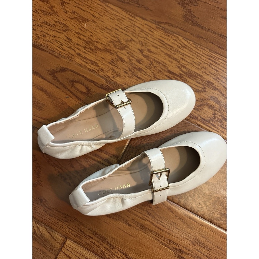 Cole Haan Ivory Leather Mary Jane Ballet Flats Gold Buckle Shoes Womens Size 5 B
